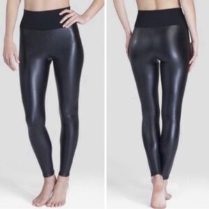 Assets by SPANX Faux Leather Leggings Sz M